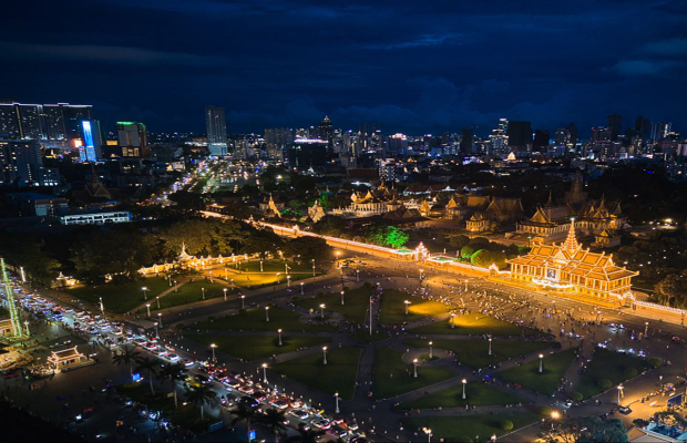 Phnom Penh 9 Exciting Spots Evening Tuk-Tuk Tour